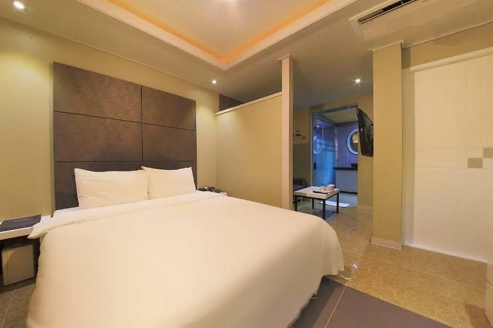 Daniel Campanella Hotel Seoul 2*,